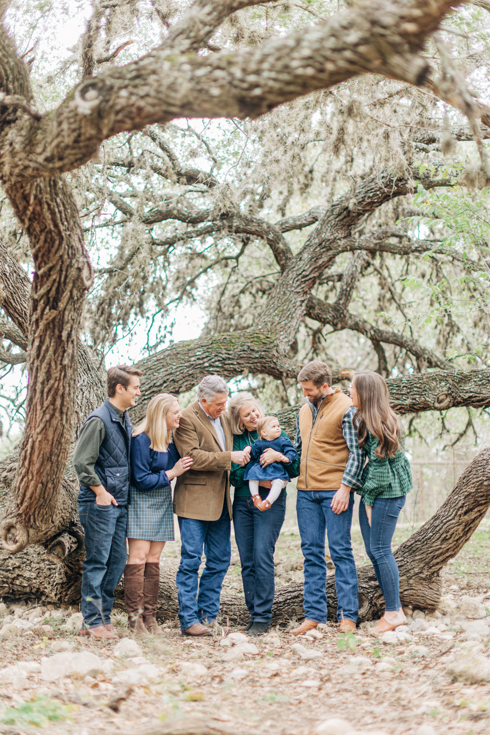family-photographer-in-concan-tx